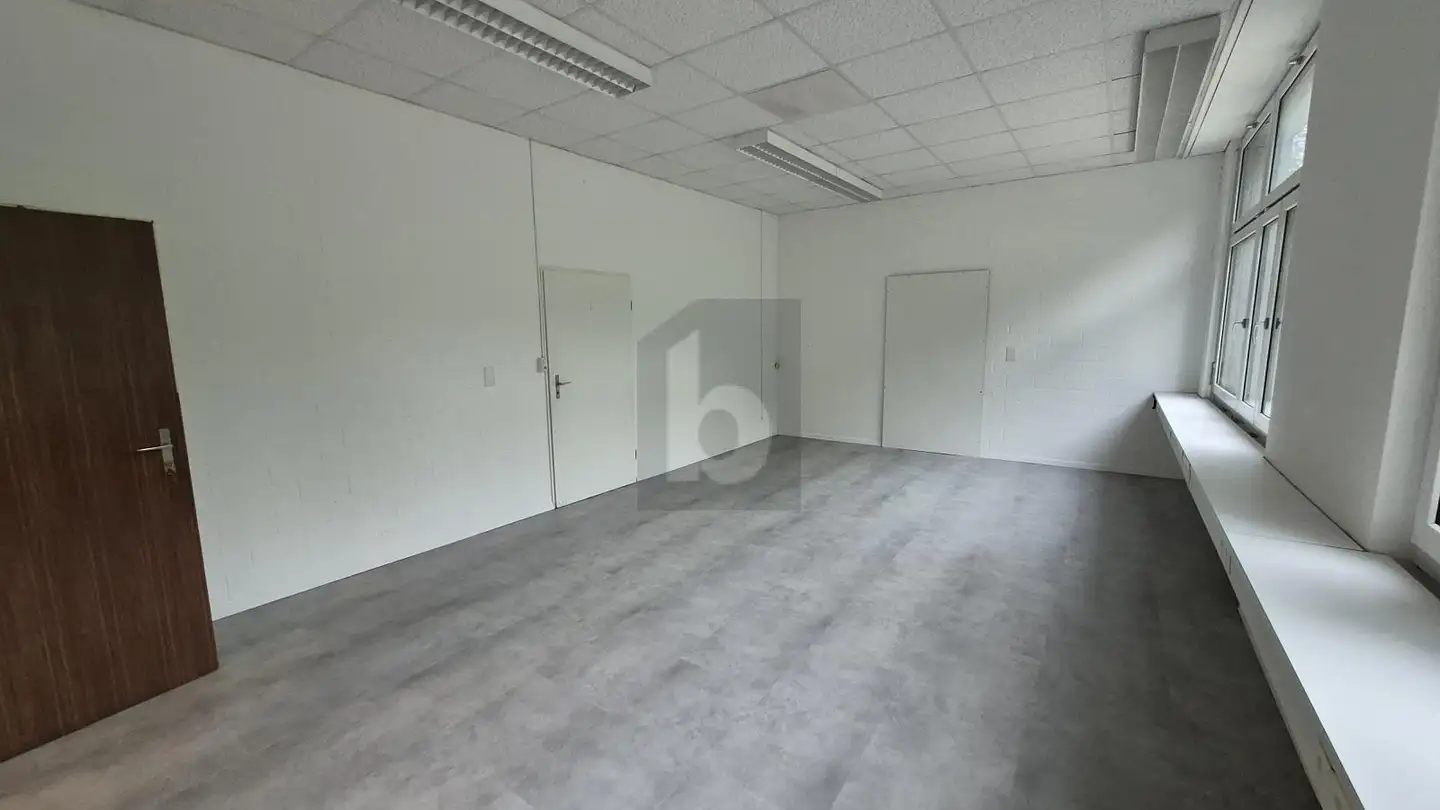 Bureau à louer - 8630 Rüti ZH - Photo 2