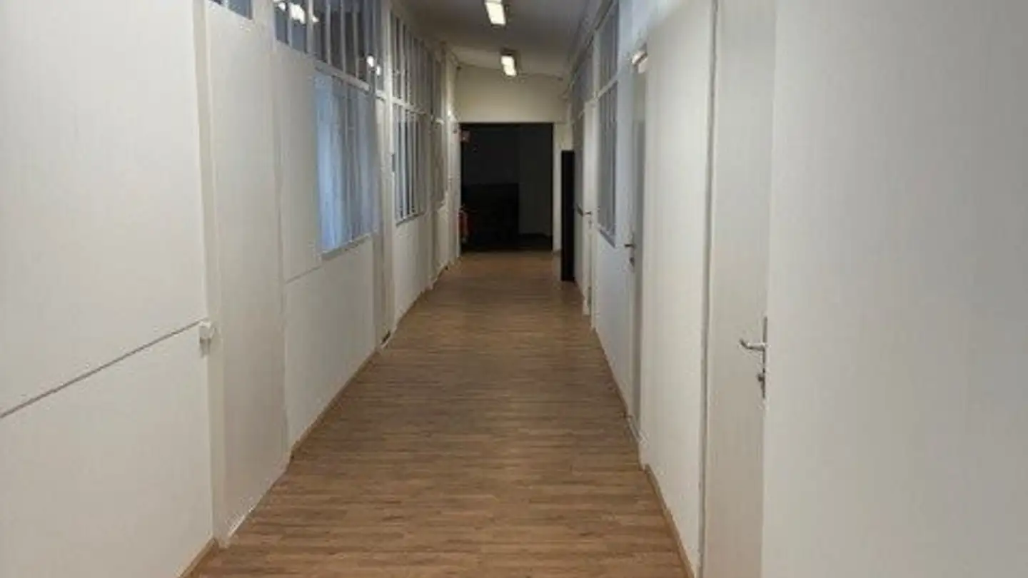 Bureau à louer - Frankfurt-Strasse 78a, 4142 Münchenstein - Photo 2
