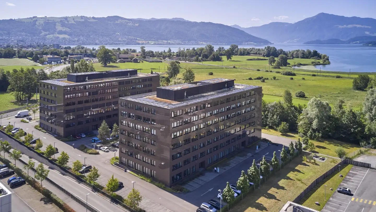 Bureau à louer - Hinterbergstrasse 16, 6312 Steinhausen