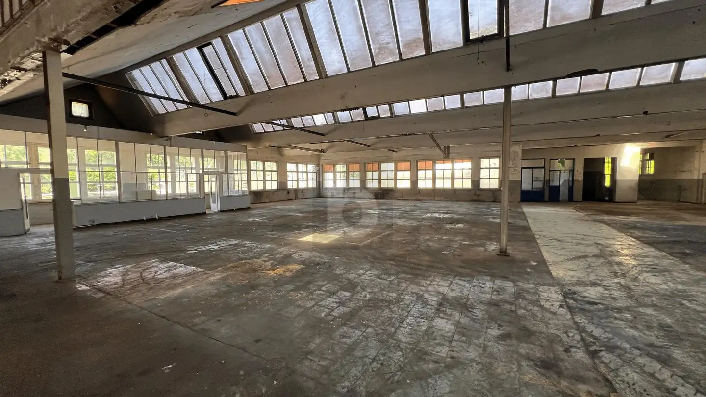 Storage space for rent - 2882 St-Ursanne