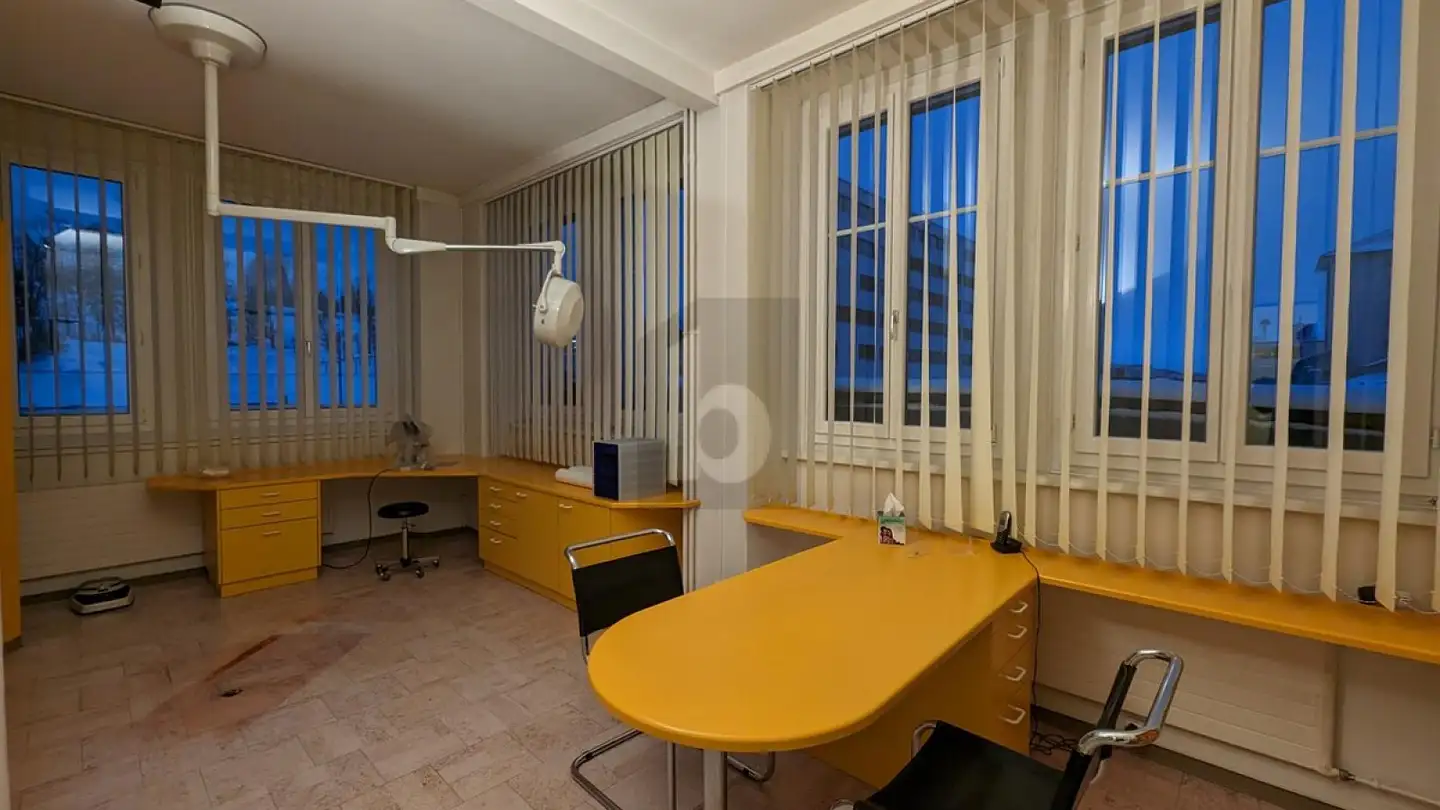 Spazio ufficio in affitto - 2300 La Chaux-de-Fonds - Foto 4