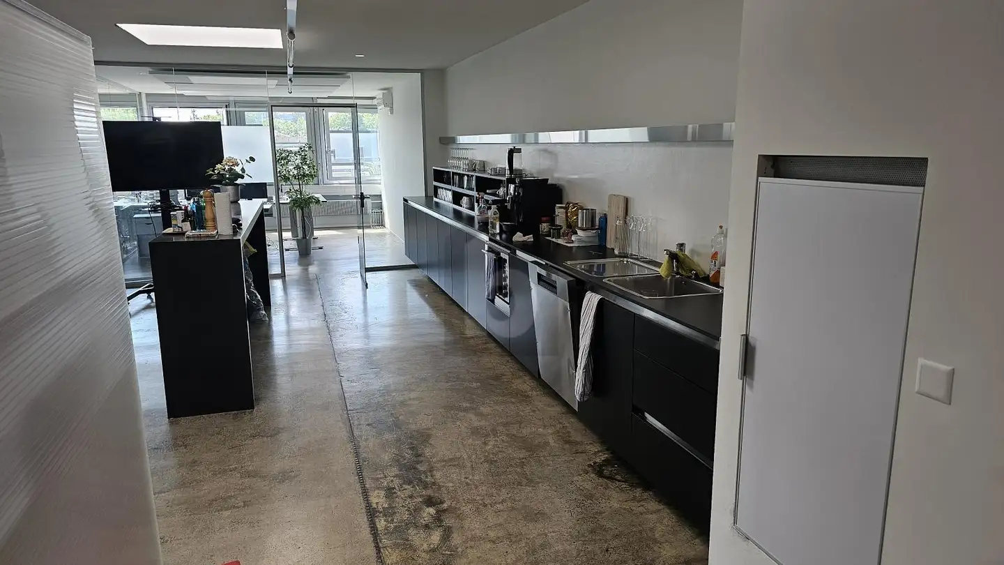 Office space for rent - 8045 Zürich - Photo 2