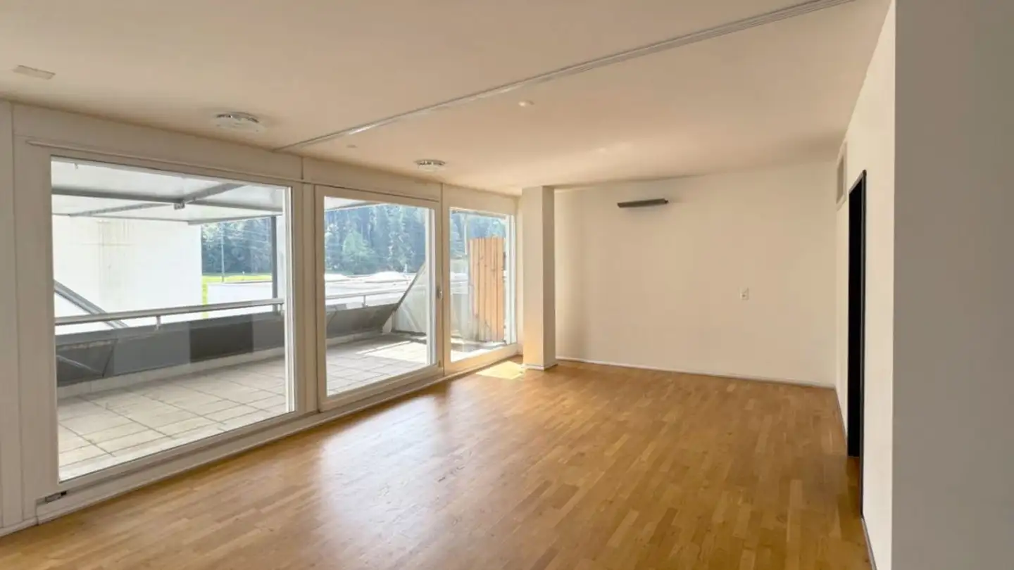 Commercial for rent - Chaltenbodenstrasse 6e, 8834 Schindellegi - Photo 4