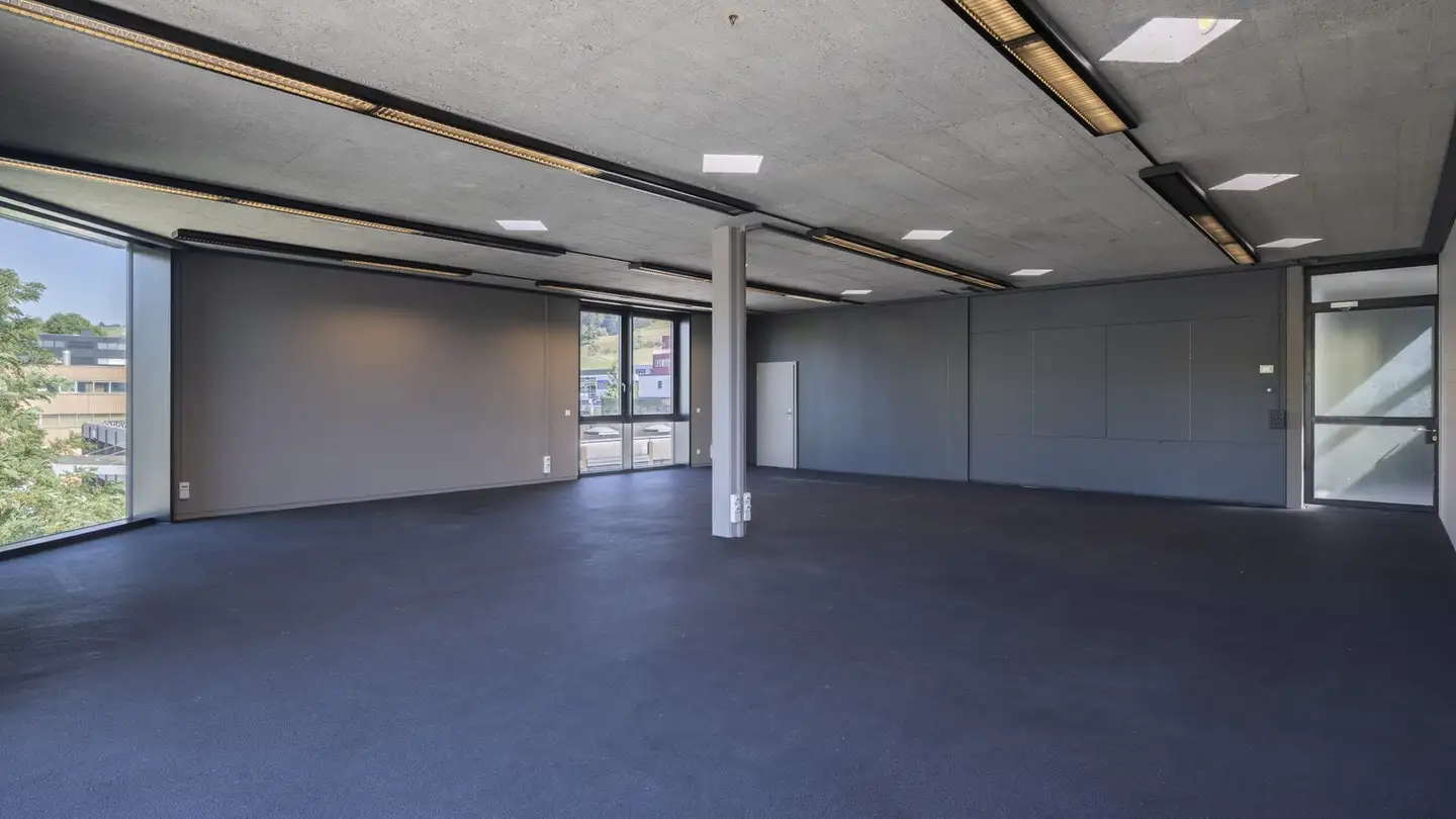Office space for rent - Ruessenstrasse 5a, 6340 Baar - Photo 3