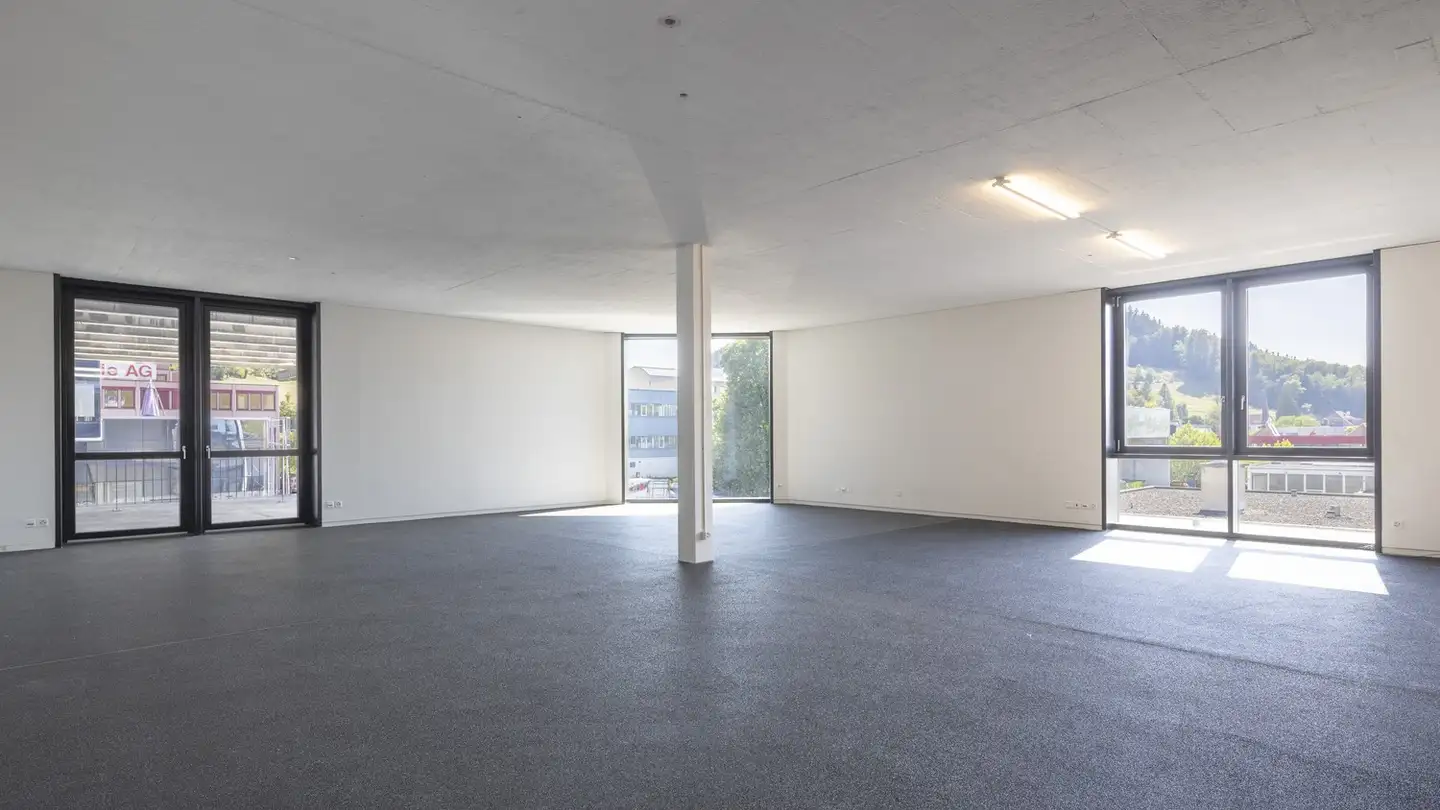 Office space for rent - Ruessenstrasse 5a, 6340 Baar - Photo 4