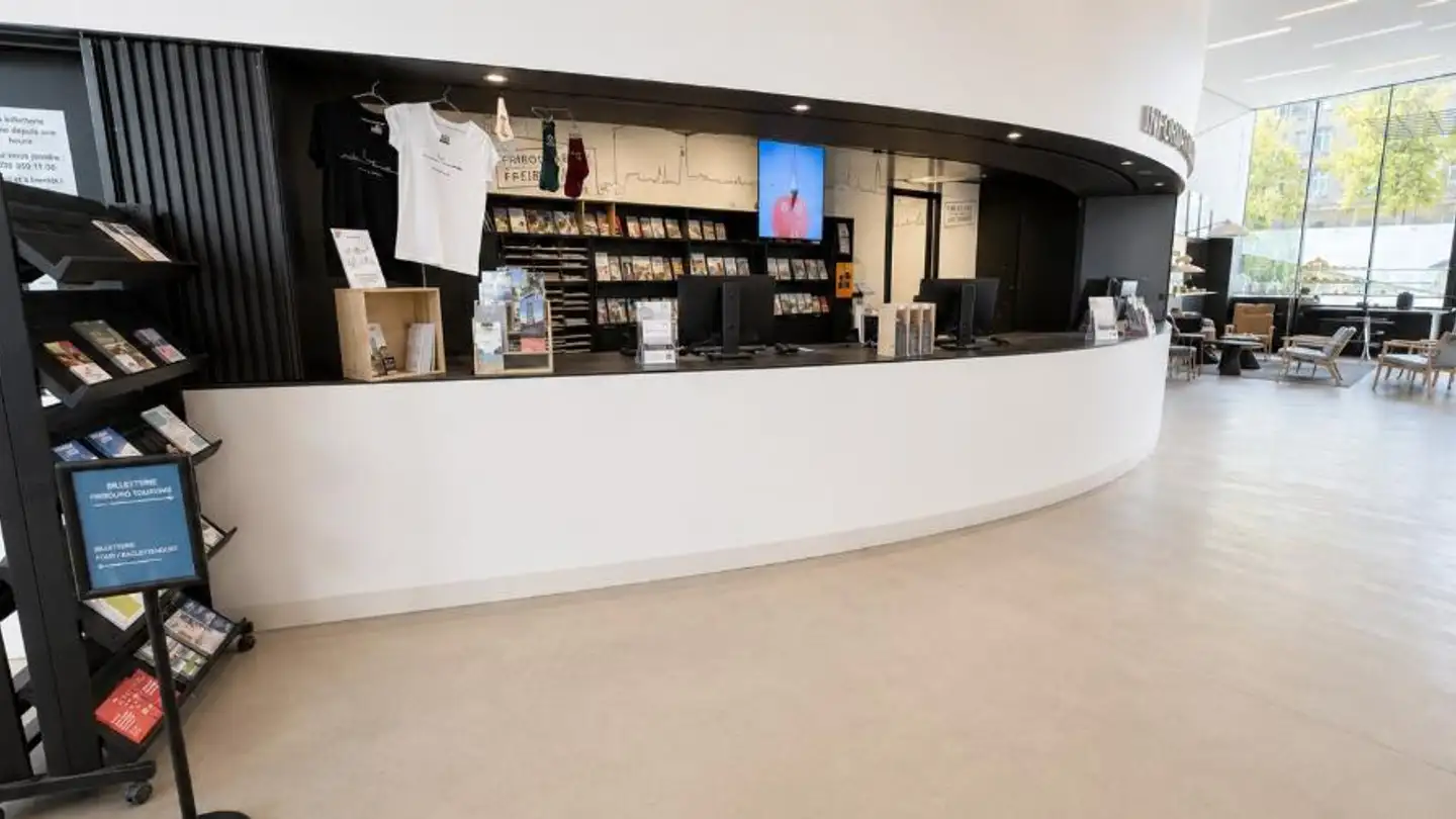 Commercial for rent - Place Jean-Tinguely 1, 1700 Fribourg - Photo 4