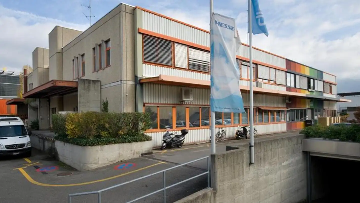 Storage space for rent - Chemin Des Aulx 5, 1228 Plan-les-Ouates