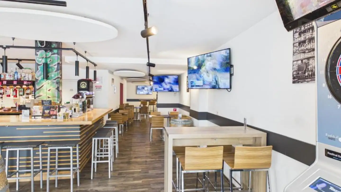 Commercial for rent - Rue Pierre Péquignat 11, 2900 Porrentruy - Photo 4