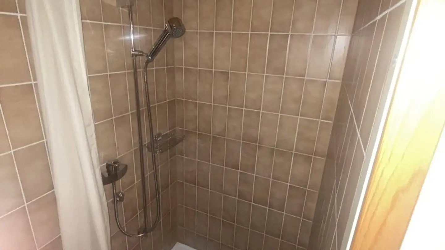 Hobby room for rent - Luzernerstrasse 64, 6010 Kriens - Photo 4