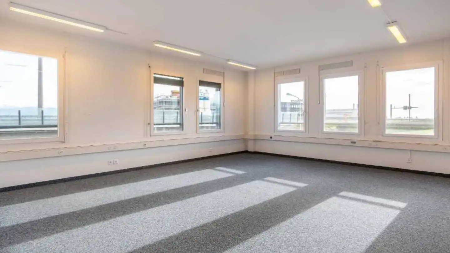 Office space for rent - 1260 Nyon - Photo 3