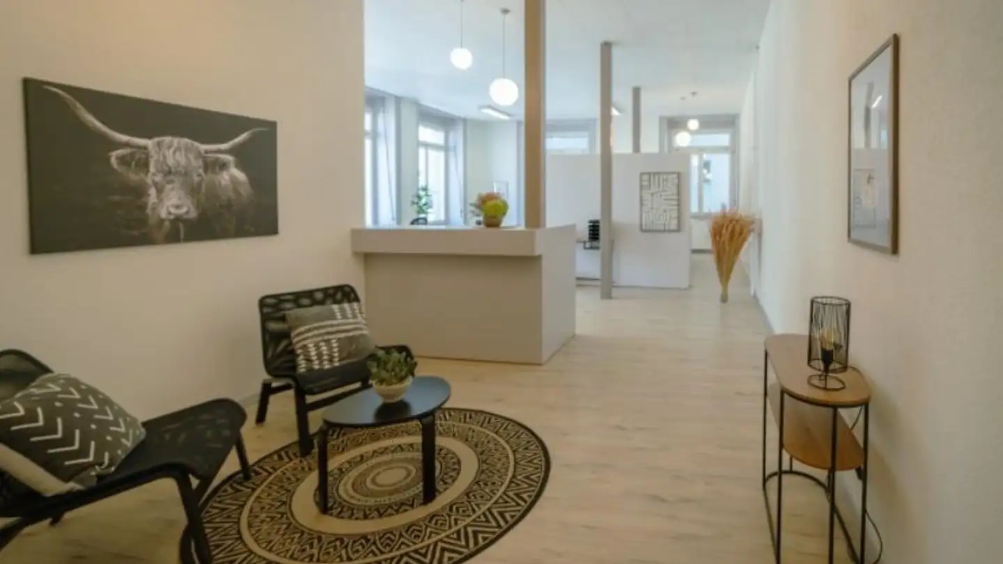 Bürofläche mieten - Rue Du Grenier 18, 2300 La Chaux-de-Fonds - Foto 3