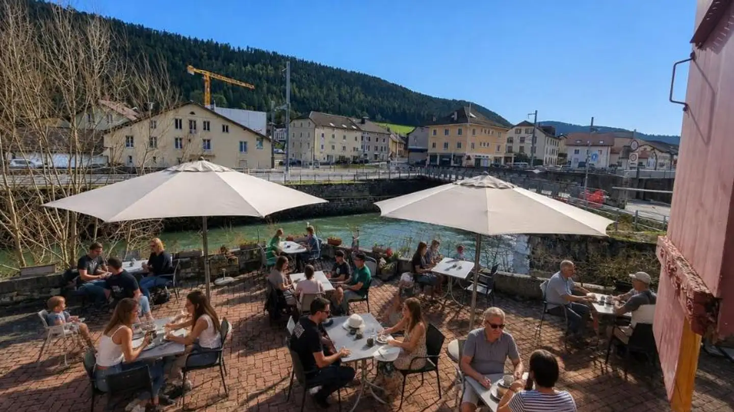 Ristorante in affitto - Place Des Halles 2, 2108 Couvet - Foto 2