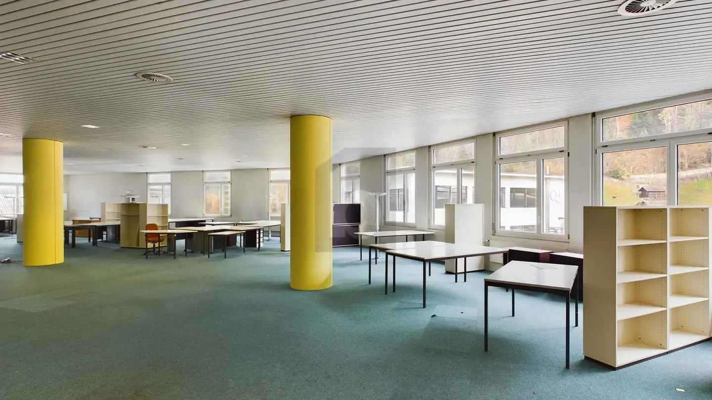 Bureau à louer - 6460 Altdorf UR
