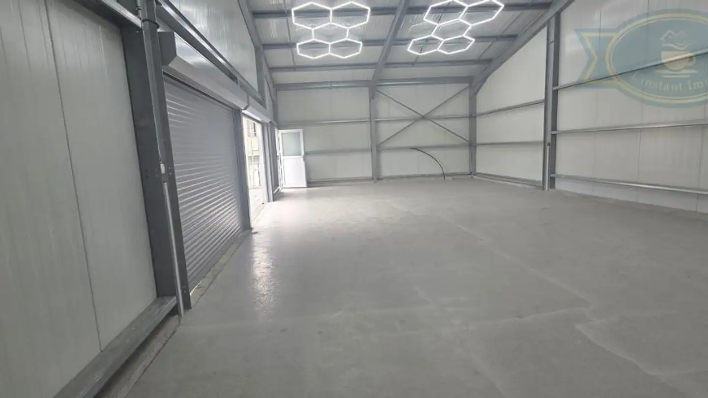Commercial for rent - Route Cantonale 24, 2922 Courchavon