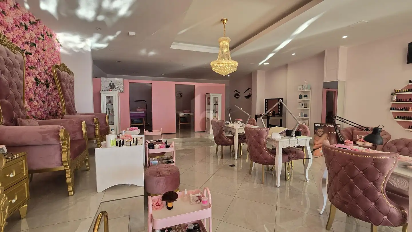 Shop for rent - 6900 Lugano