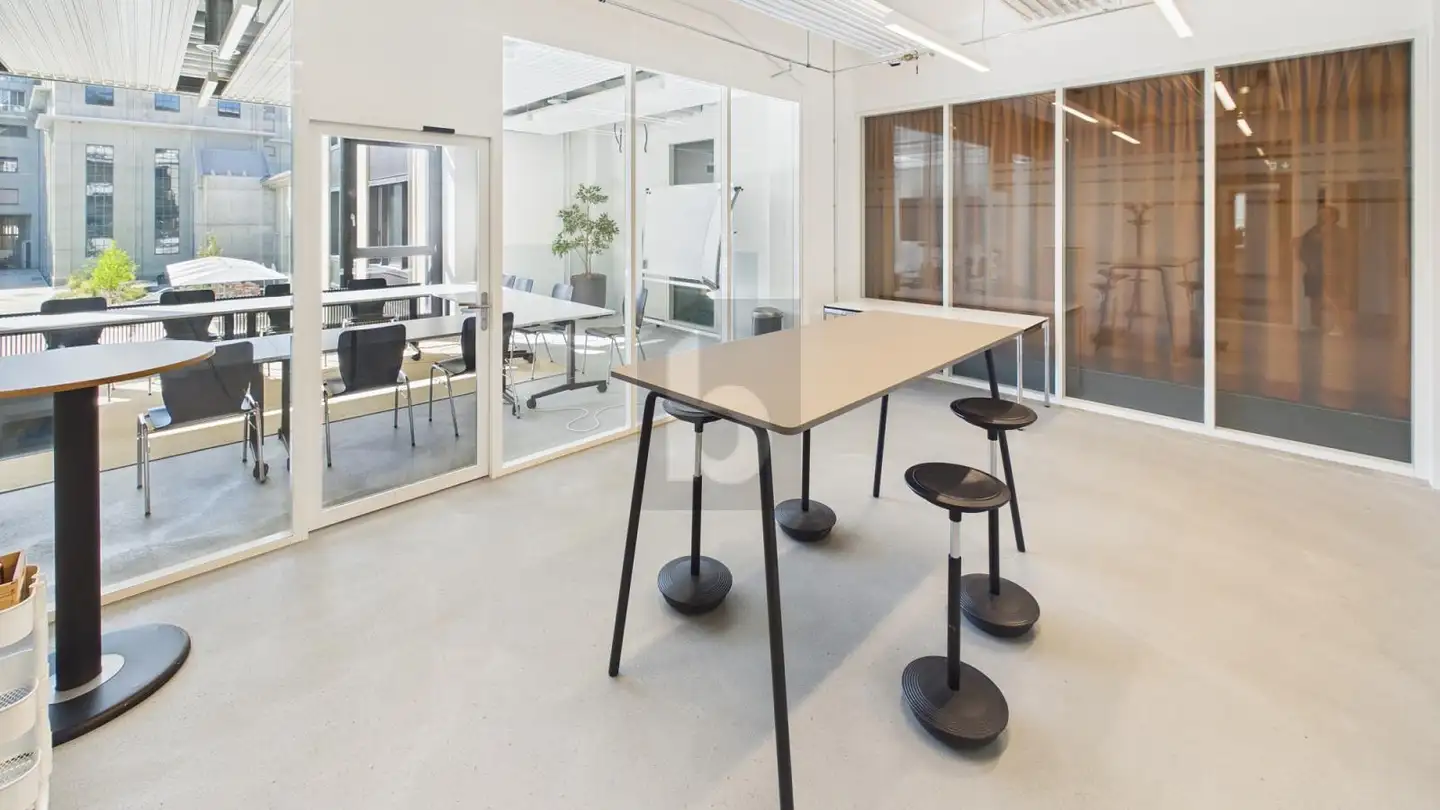 Office space for rent - 3066 Stettlen