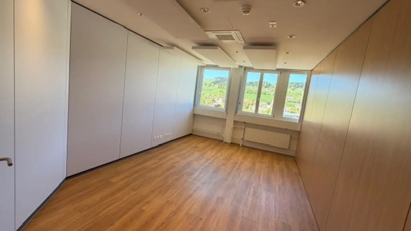 Spazio ufficio in affitto - Chemin De La Combeta 5, 2300 La Chaux-de-Fonds - Foto 4