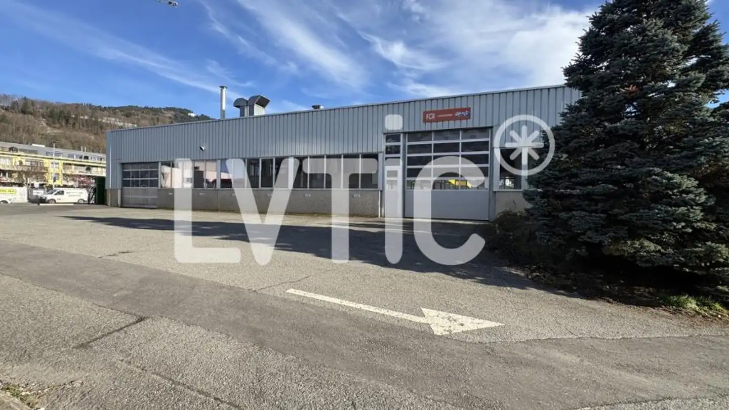 Commercial à louer - 1618 Châtel-St-Denis