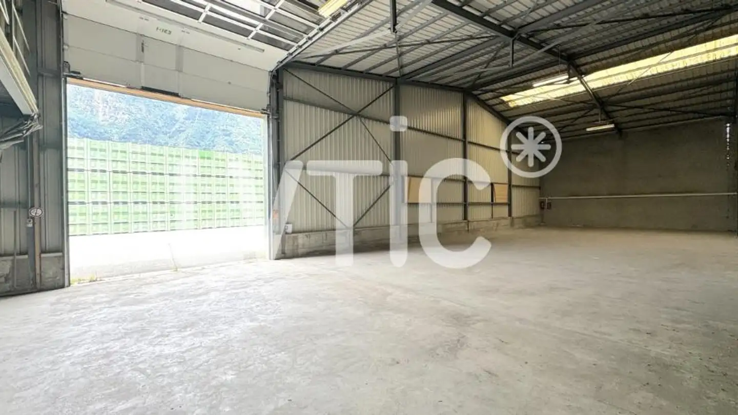 Storage space for rent - 1906 Charrat - Photo 2