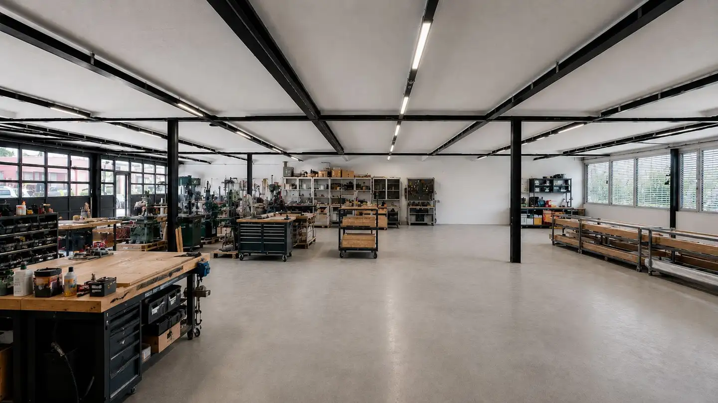Gewerbe mieten - Oberfeld 15, 6037 Root
