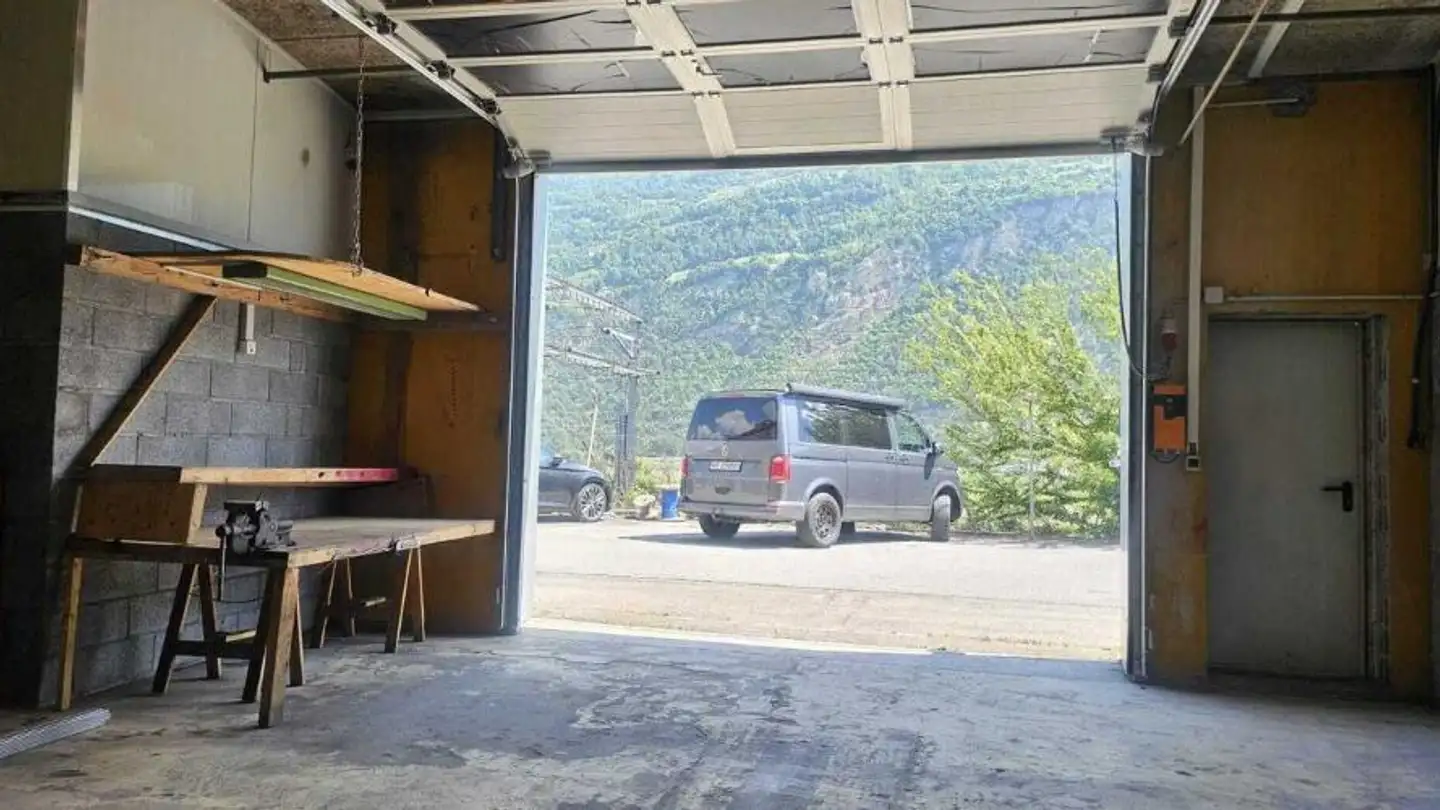 Commercial for rent - Zone Industrielle Les Combes, 1955 St-Pierre-de-Clages - Photo 2