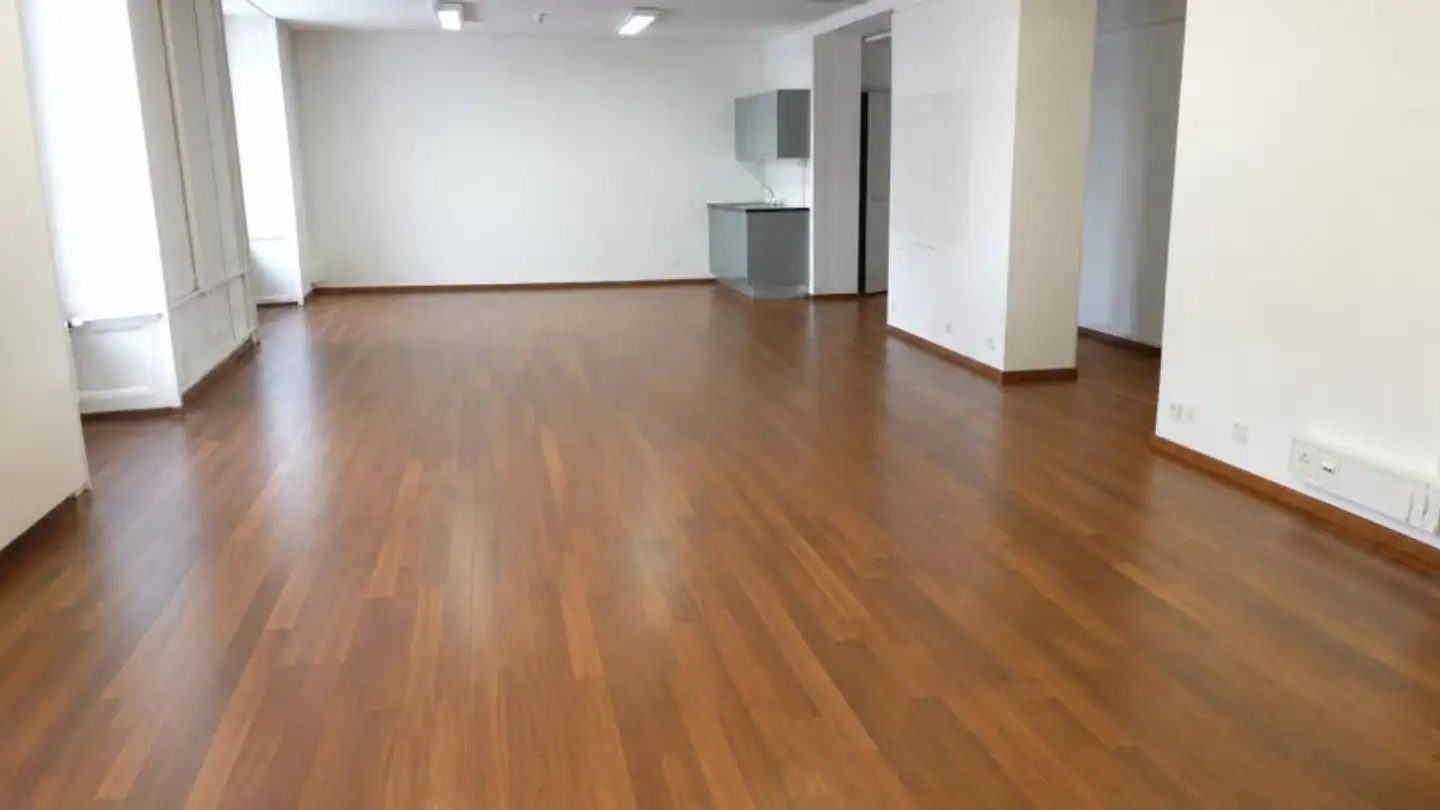 Office space for rent - Rue Des Terreaux 7, 2000 Neuchâtel - Photo 2