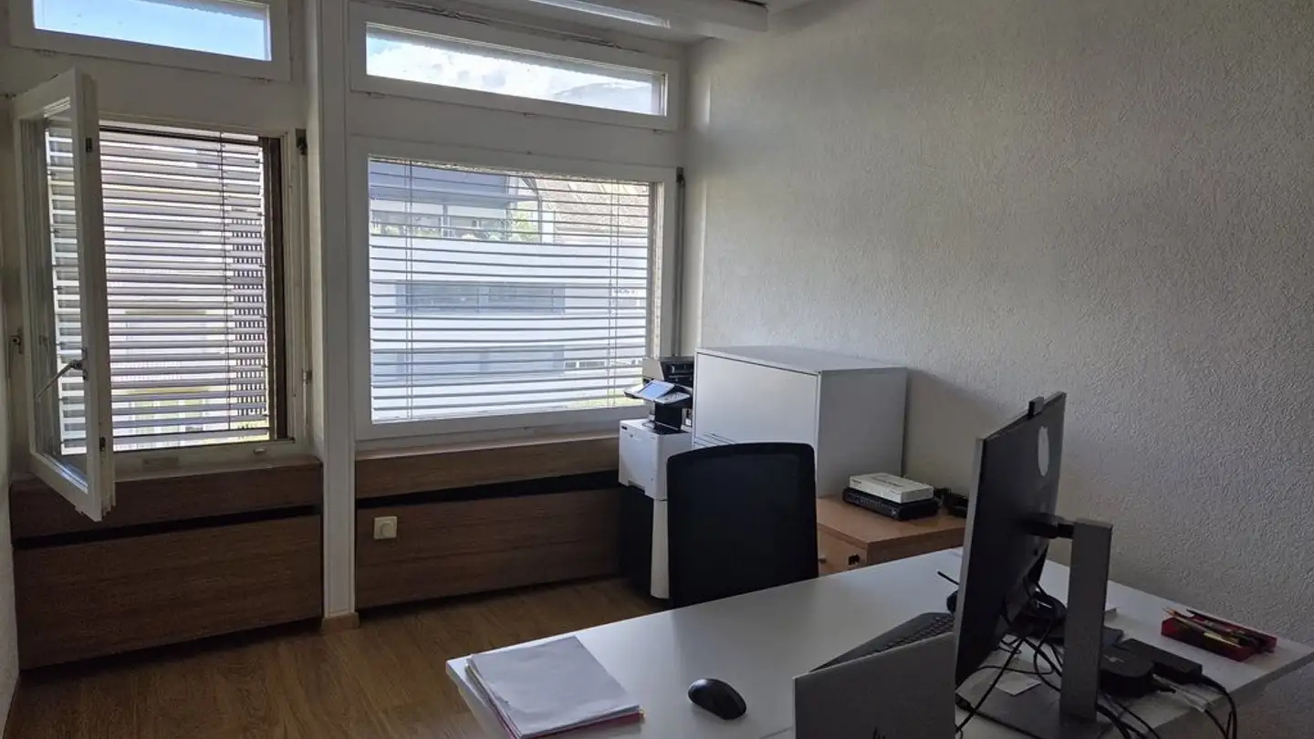 Office space for rent - Avenue De La Gare 5, 1950 Sion - Photo 4