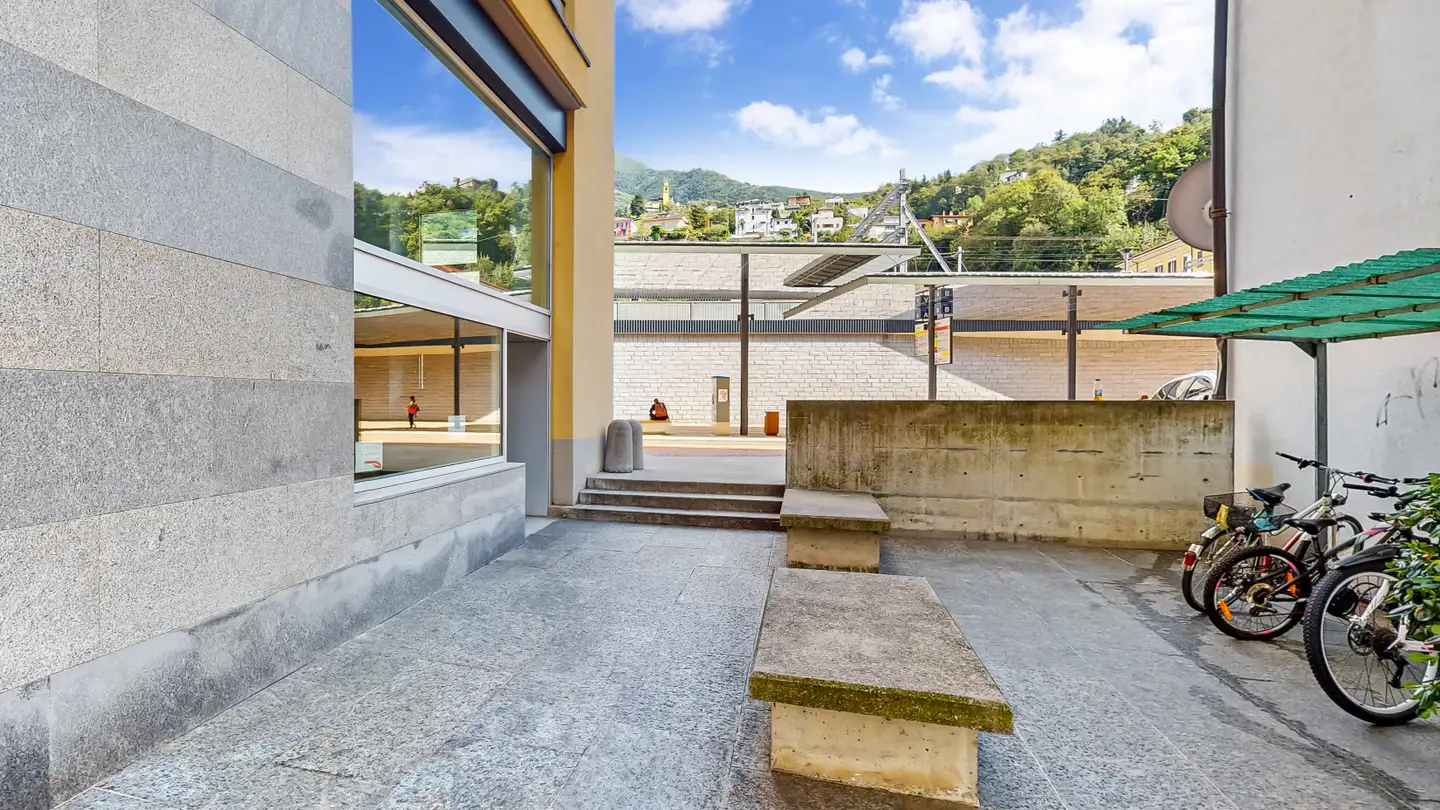Commercial for rent - Viale Stazione 30, 6500 Bellinzona - Photo 3