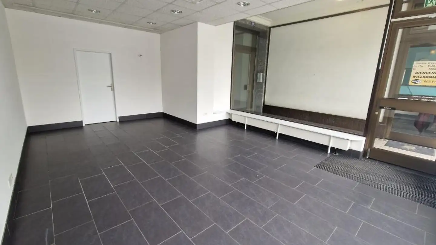 Commercial à louer - Boulevard De Pérolles 11, 1700 Fribourg - Photo 3