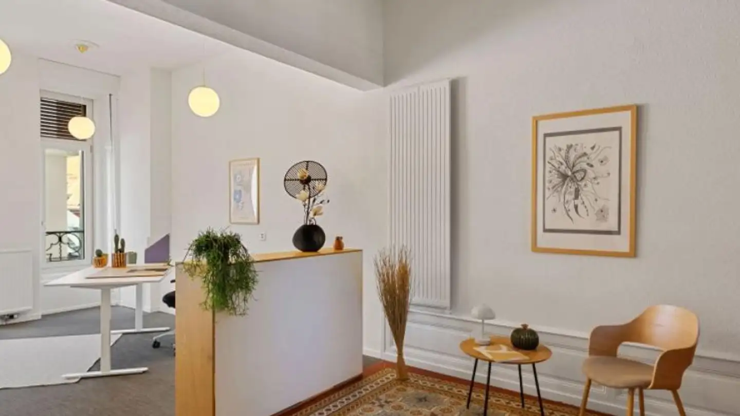 Bureau à louer - Rue Du Grenier 18, 2300 La Chaux-de-Fonds
