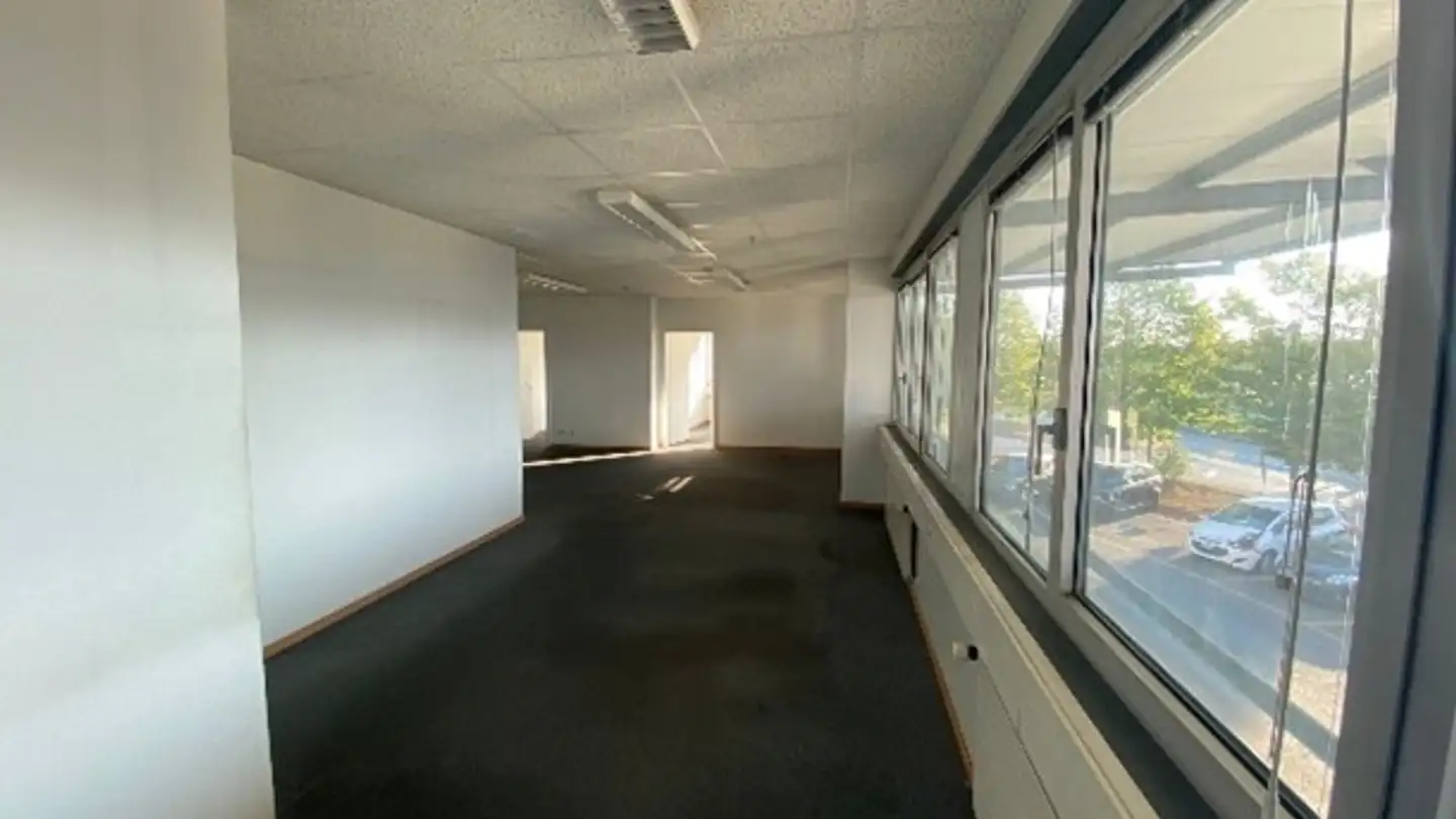 Office space for rent - Chemin De L' Emeraude 8, 1214 Vernier - Photo 2