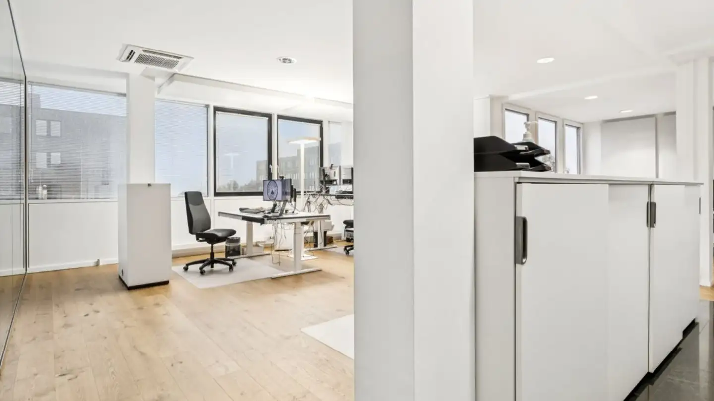 Office space for rent - Hinterbergstrasse 22, 6312 Steinhausen - Photo 4