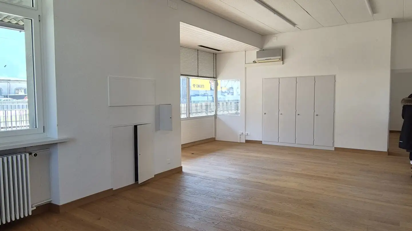 Bürofläche mieten - Bahnhofstrasse 34, 8752 Näfels - Foto 2