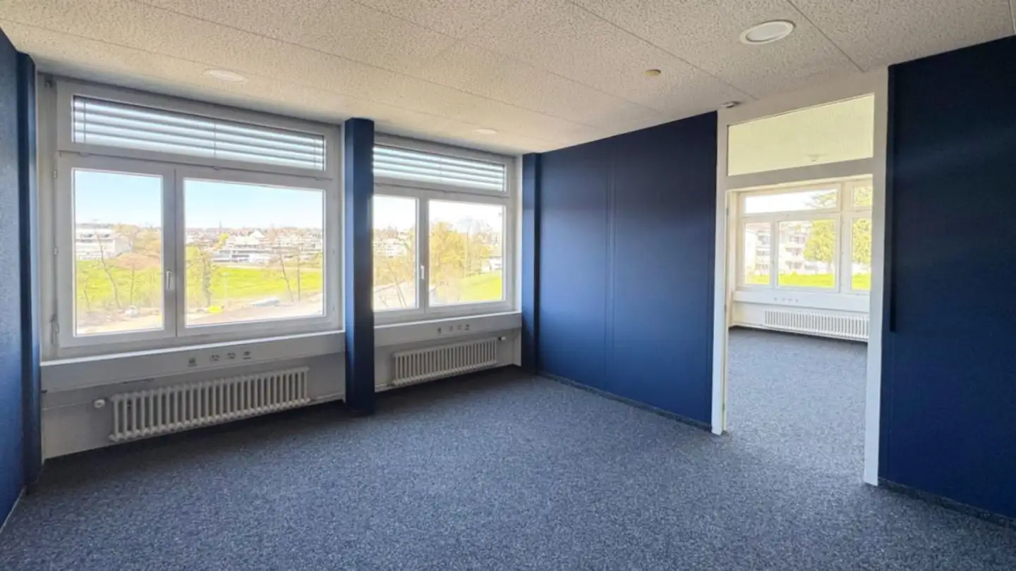 Bureau à louer - Eichtalstrasse 55, 8634 Hombrechtikon - Photo 2