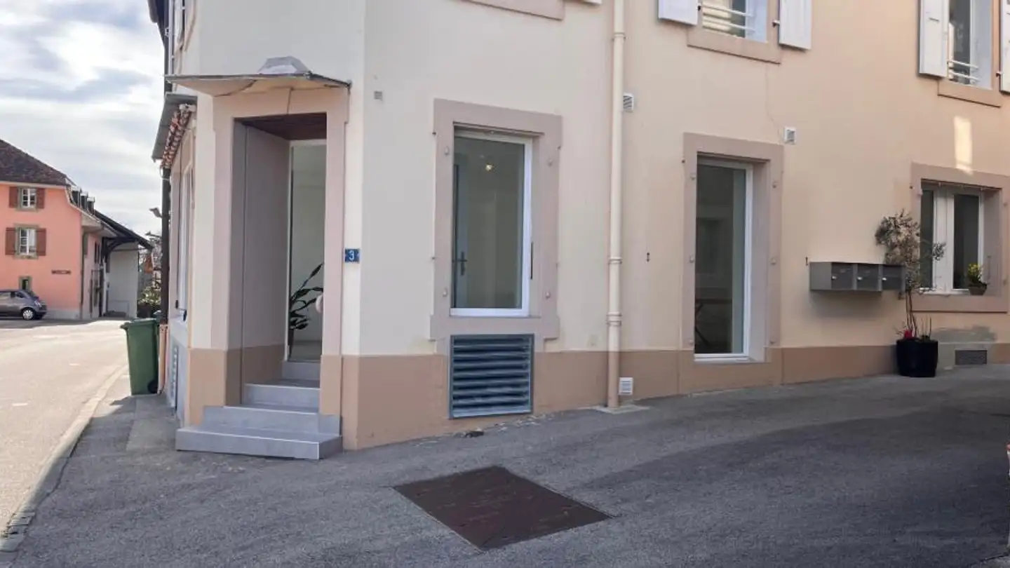 Shop for rent - Rue Antoine-Saladin 3, 1299 Crans-près-Céligny