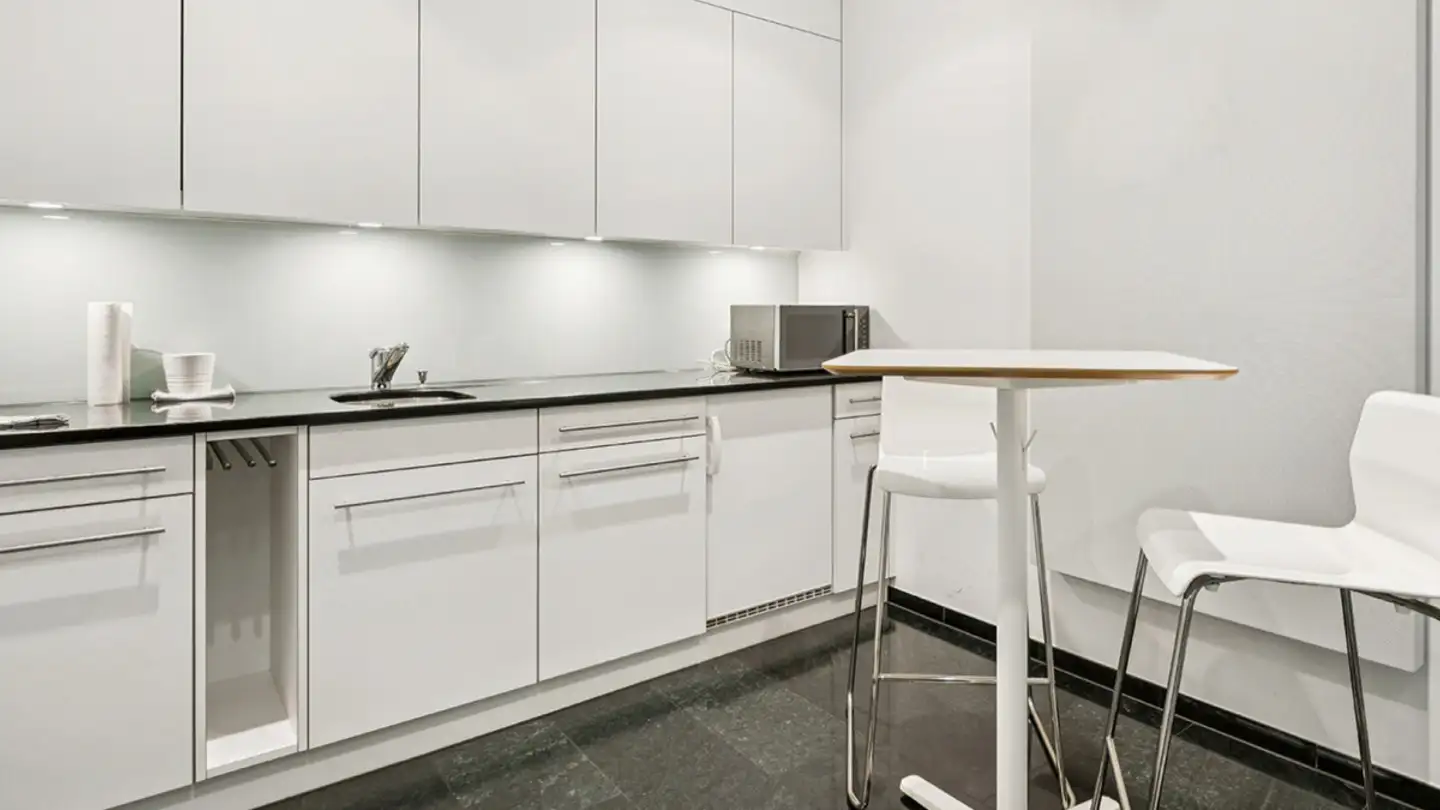 Bürofläche mieten - Hinterbergstrasse 22, 6312 Steinhausen - Foto 3