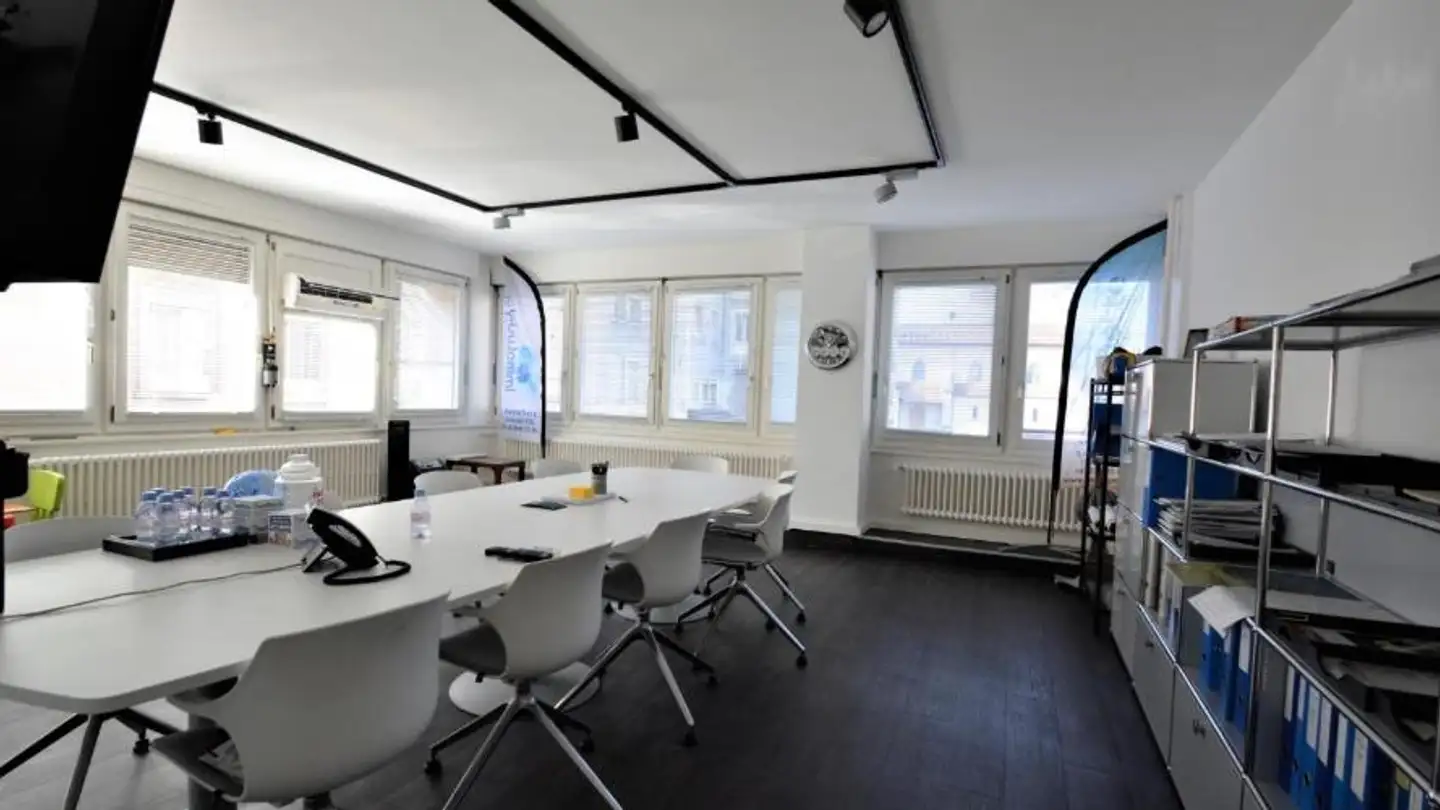 Office space for rent - 1201 Genève - Photo 2