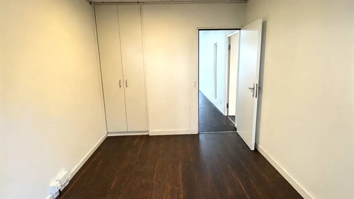 Negozio in affitto - Badenerstrasse 255, 8003 Zürich - Foto 4