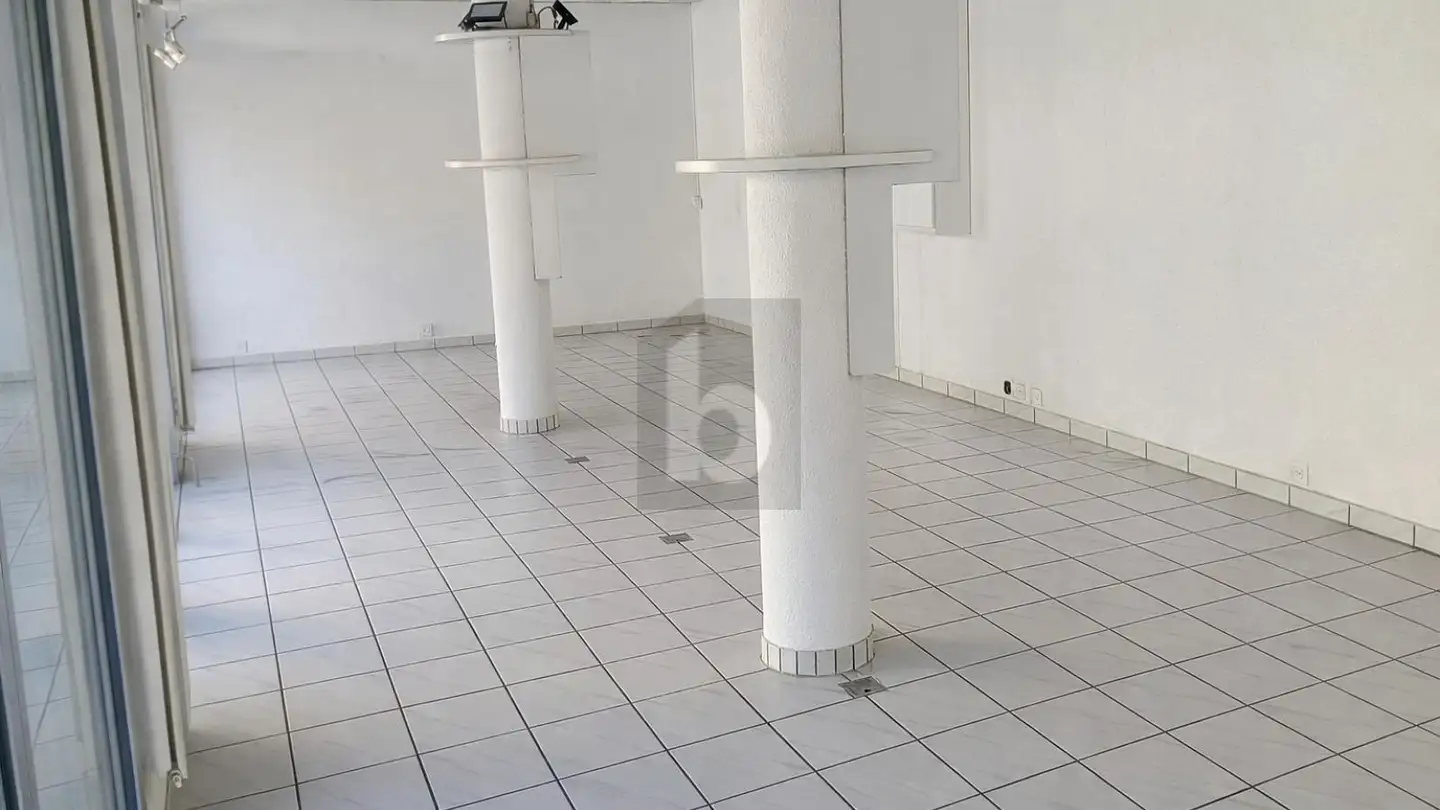 Magasin à louer - 3960 Sierre - Photo 3