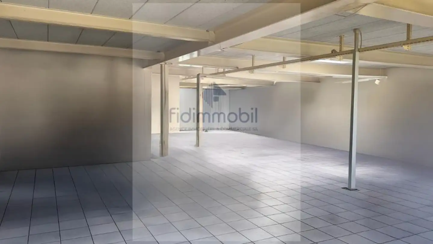 Commercial for rent - Rue De La Gare 15b, 2074 Marin-Epagnier - Photo 2