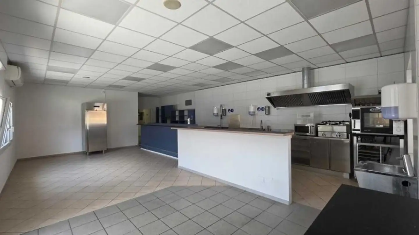 Gewerbe mieten - 2300 La Chaux-de-Fonds