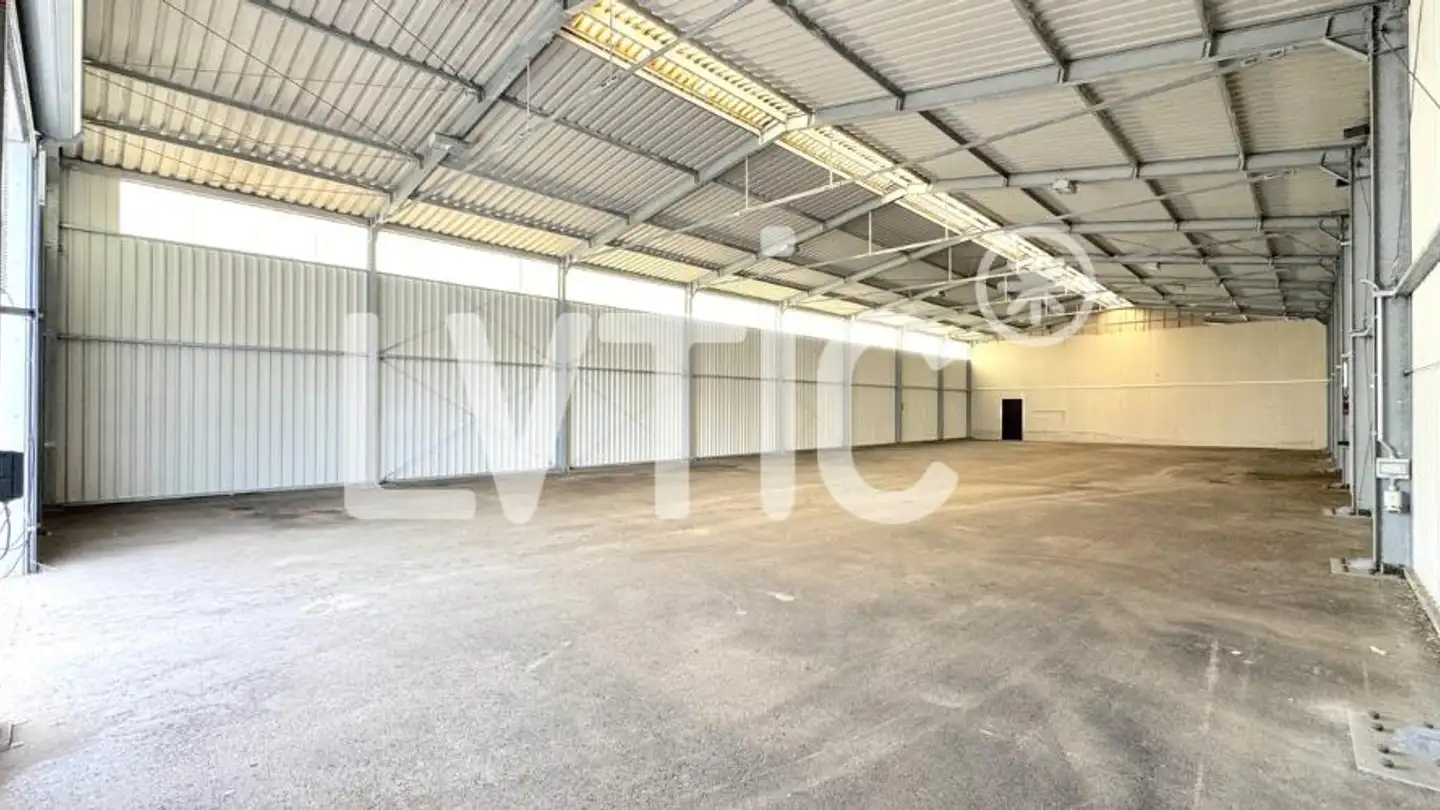 Espace de stockage à louer - 1566 St-Aubin FR