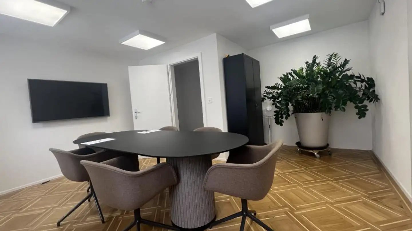 Commercial for rent - 2300 La Chaux-de-Fonds - Photo 3