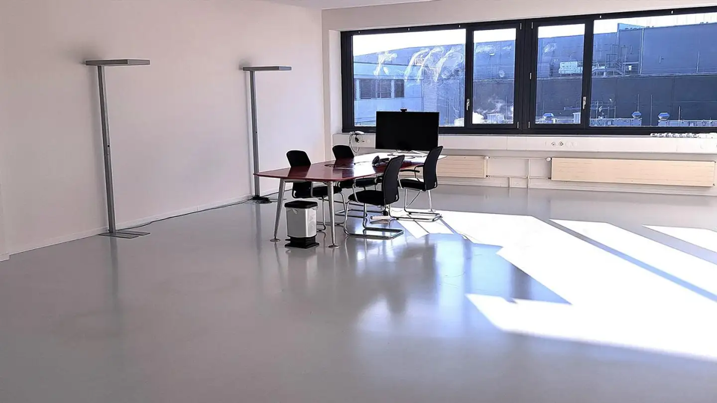 Bürofläche mieten - Hofwisenstrasse 50a, 8153 Rümlang - Foto 2
