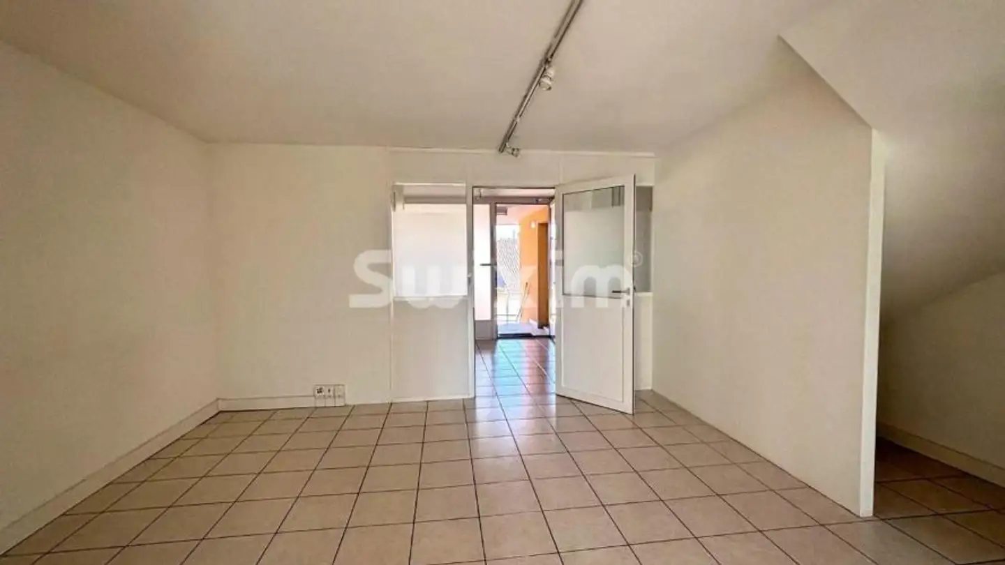 Office space for rent - Route De Saint-Julien 129, 1228 Plan-les-Ouates