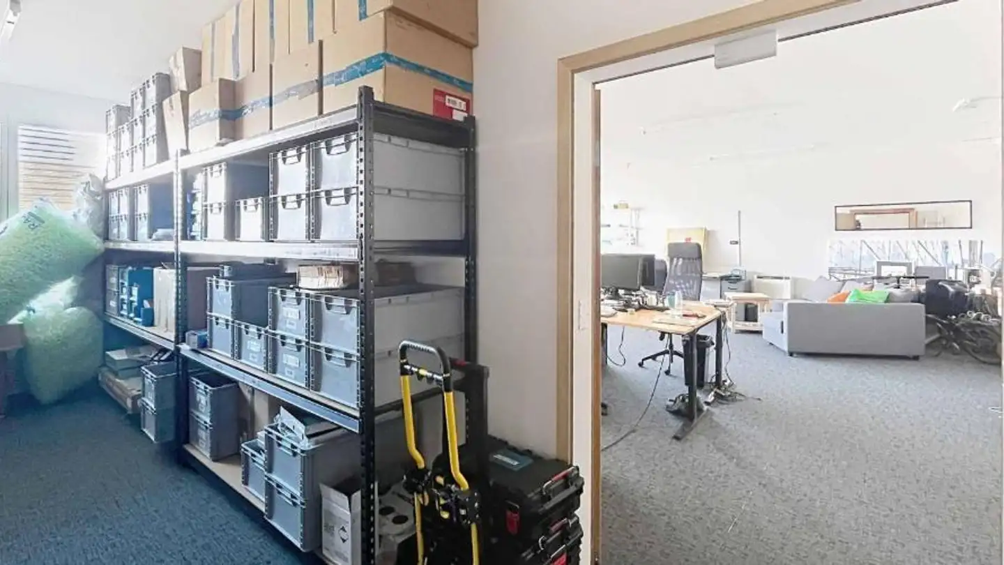 Bureau à louer - Rue Du Lac 22b, 1020 Renens VD - Photo 2