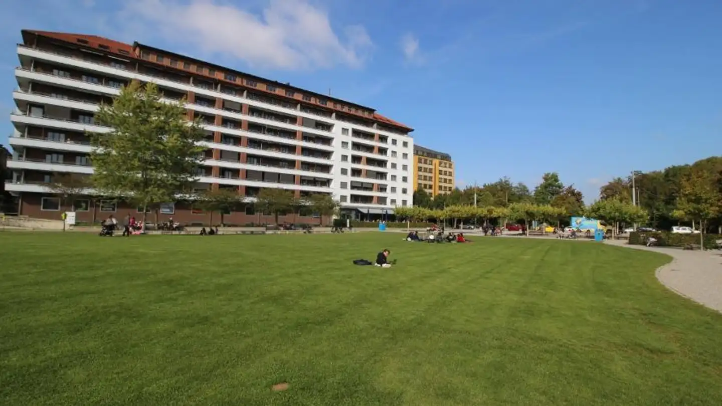 Commercial for rent - Boulevard De Pérolles 33, 1700 Fribourg - Photo 2