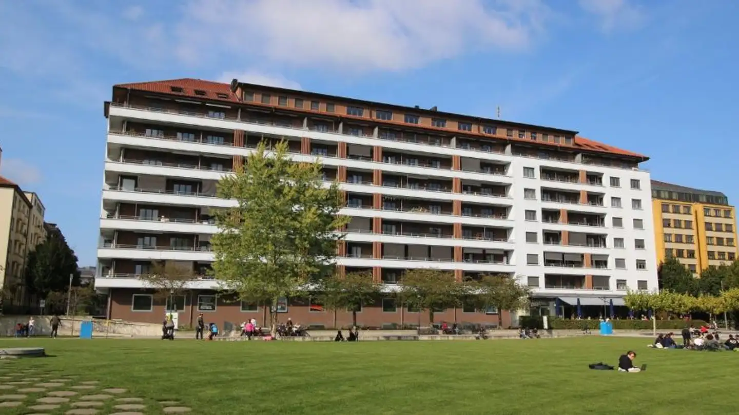 Commercial for rent - Boulevard De Pérolles 33, 1700 Fribourg