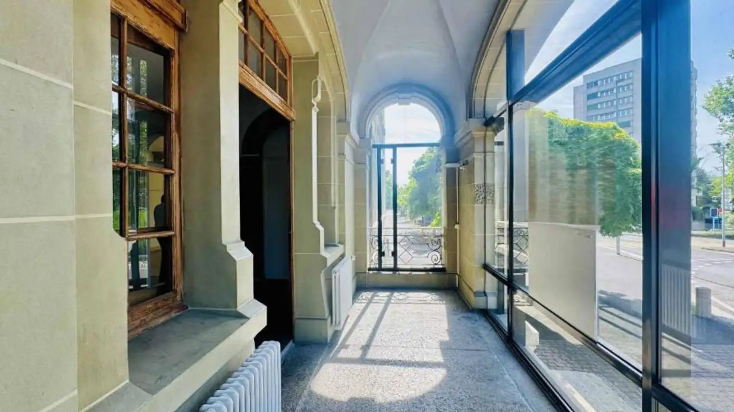 Commercial for rent - 1007 Lausanne - Photo 2