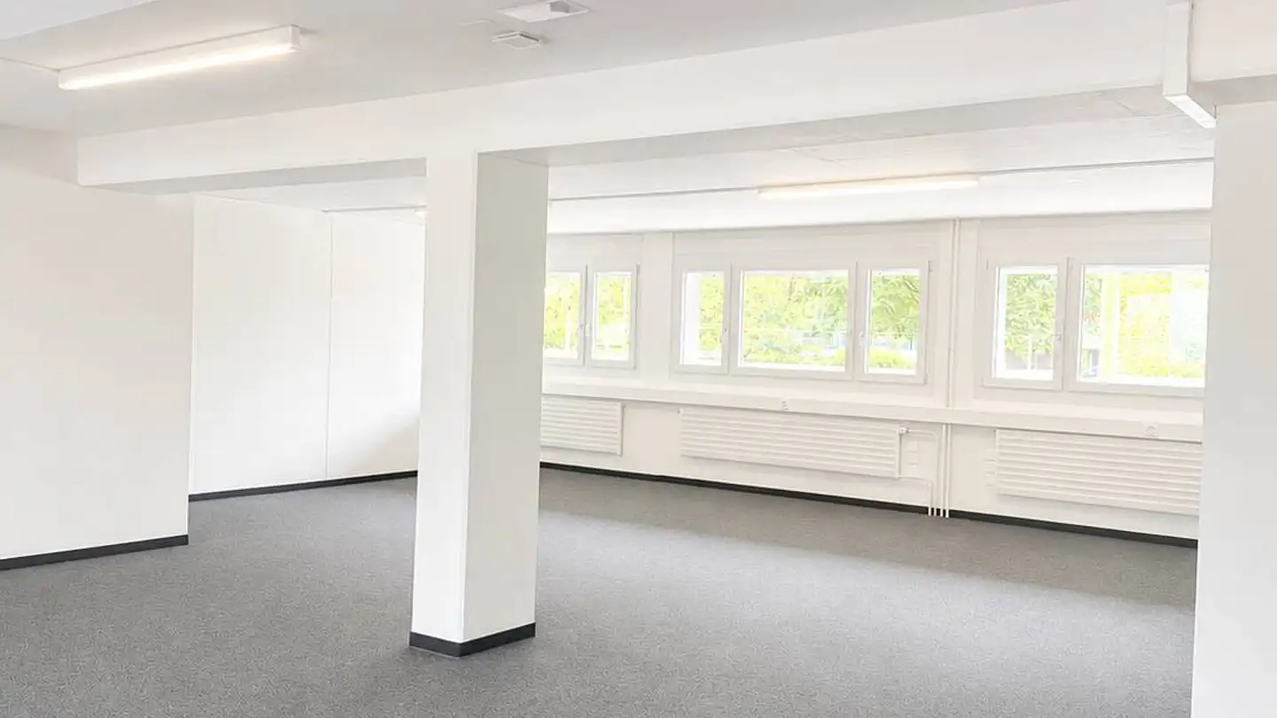 Gewerbe mieten - Brandbachstrasse 10, 8305 Dietlikon - Foto 3